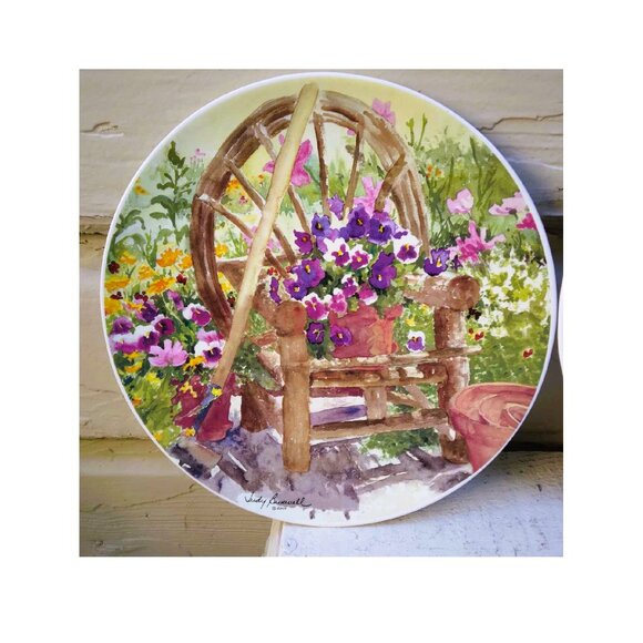 2 Judy Buswell Plates, 3 Planted Red Geraniums, Garden Violets on Chair Plates - Picture 6 of 9